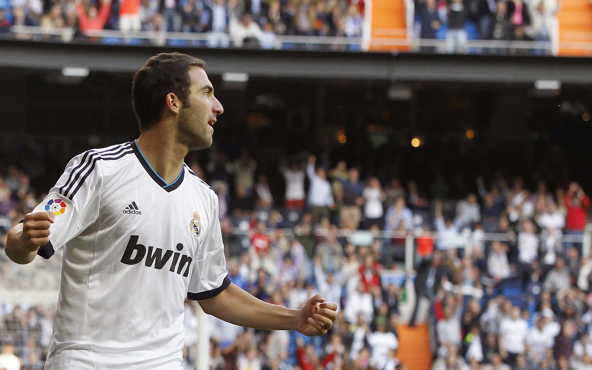 冰岛制霸卡塔尔,黄喜灿,从雷克雅未克风雪到波斯湾的关键先生