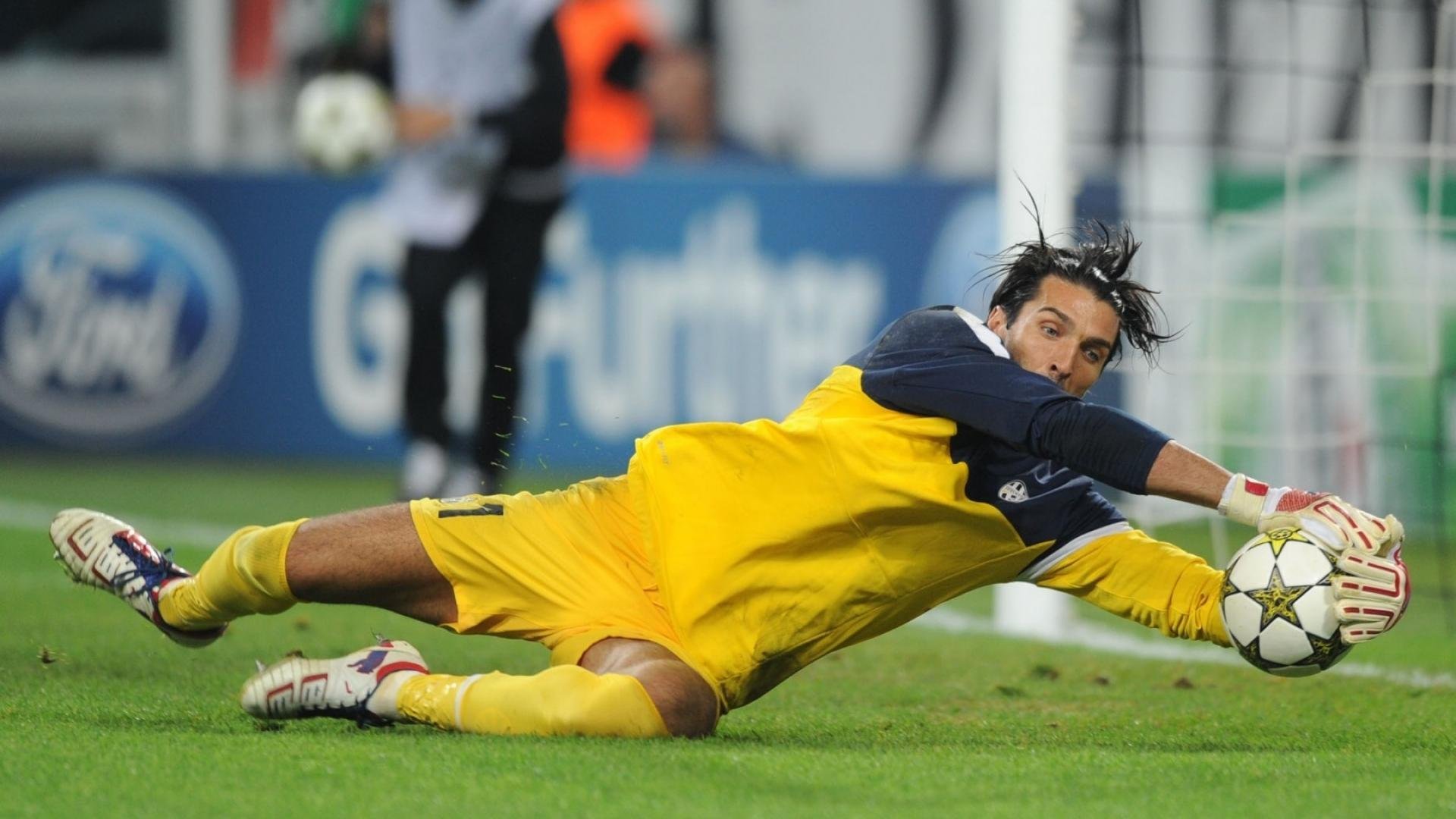冰火碰撞燃爆多哈，梅西封神之夜，冰岛奇迹续写维京史诗